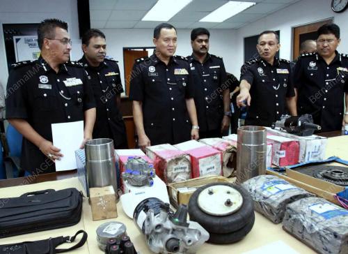 JB01_03072012_KES_CURI