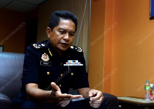 RAZALI WAGIMAN