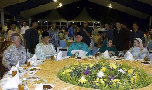 NAJIB TUN RAZAK