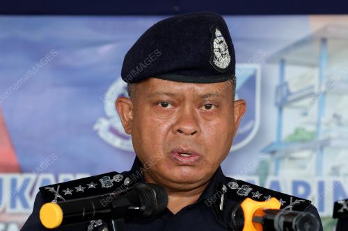 DATUK KAMARUL ZAMAN MAMAT 