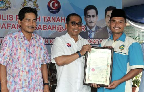 JB01_04022017_PASAR_SABAH