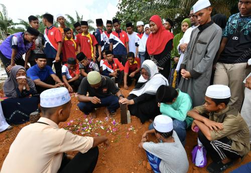 JB01_04042019_PENGHORMATAN_TERAKHIR