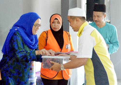 JB01_04062016_DATUK_HALIMAH