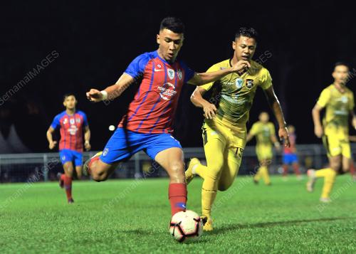 JB01_04102019_BOLA