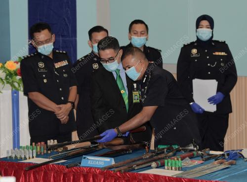 DATUK AYOB KHAN MYDIN PITCHAY