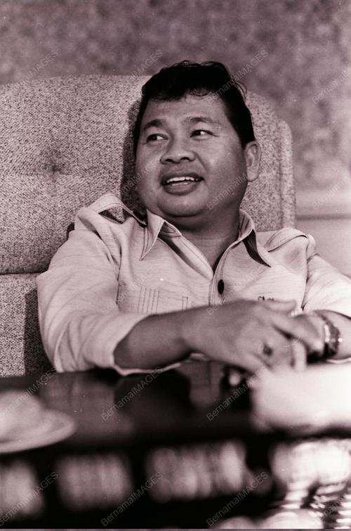SACI ZAKARIA CHEK