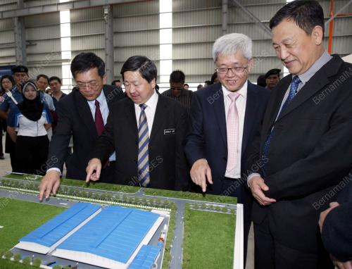 SENATOR DATUK DONALD LIM SIANG CHAI