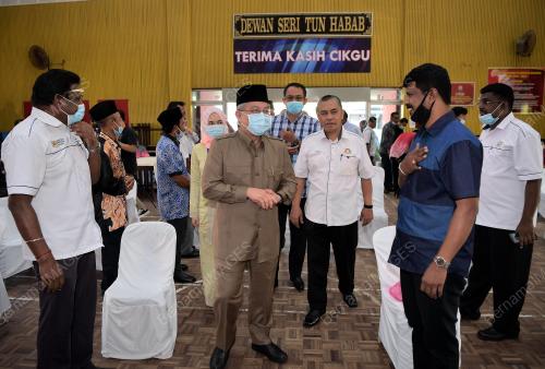 DATUK SERI DR ADHAM BABA