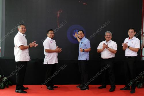 DATUK ONN HAFIZ GHAZI