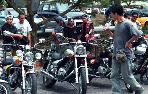JB01_06012016_MOTOSIKAL_JAGUH