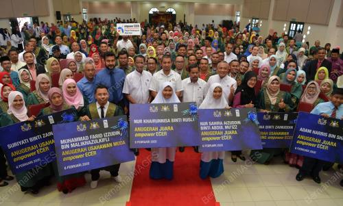DATUK DR SAHRUDDIN JAMAL