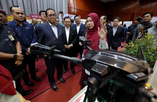 DATUK SERI MOHAMED KHALED NORDIN