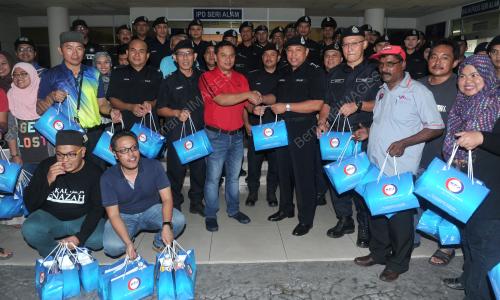 JB01_06062017_KMJ_SINGGAH_SAHUR_BN201706045880