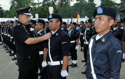 JB01_06072012_KADET_POLIS