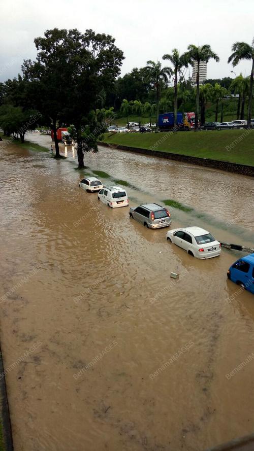 JB01_07022017_BANJIR
