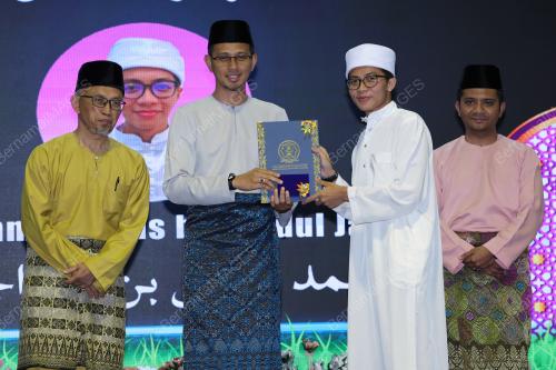 MOHD FARED MOHD KHALID