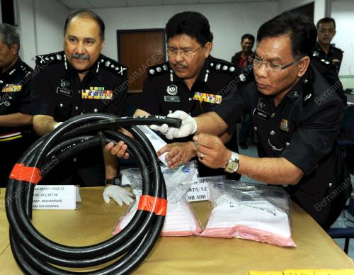 JB01_07122012_KABEL_DADAH