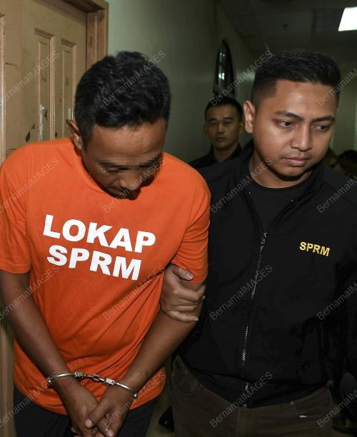 JB01_07122017_POLIS_RASUAH