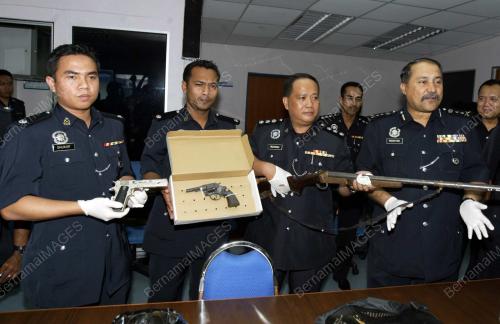 JB01_08022011_POLIS