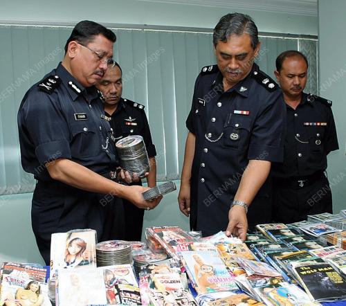 POLIS JOHOR