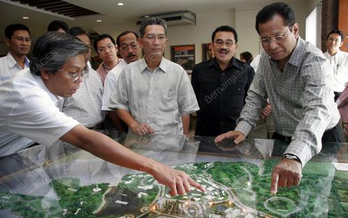 DATUK ABDUL GHANI OTHMAN