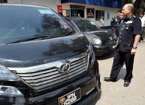 JB01_08092014_POLIS