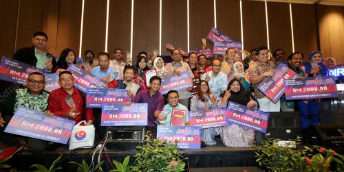 JB01_08092016_ANUGERAH_MEDIA