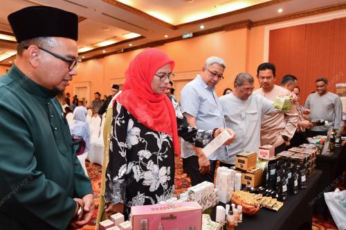 DATUK SERI DR NORAINI AHMAD