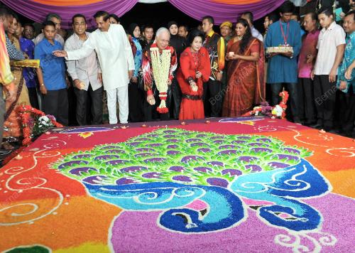 JB01_09112013_PM_DEEPAVALI_2013