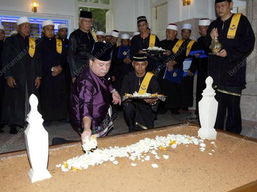 JB01_11012011_SULTAN_IBRAHIM