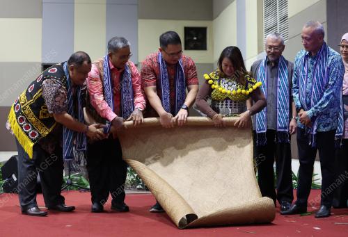 DATUK AARON AGO DAGANG