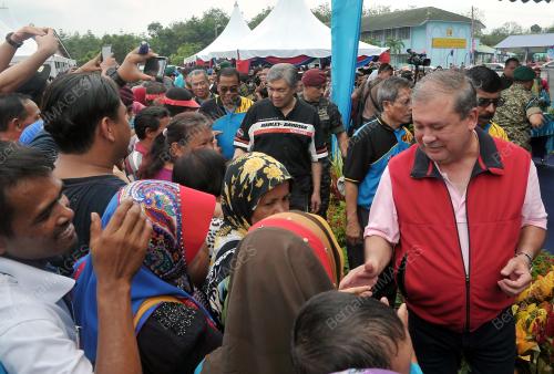 JB01_11082015_KEMBARA_MAHKOTA