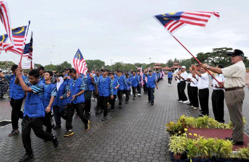 DATUK MOHAMAD KHALID SHARIFF