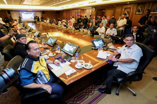 DATUK SERI SAIFUDDIN NASUTION ISMAIL 