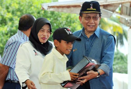 JB01_12032013_RAIS_YATIM