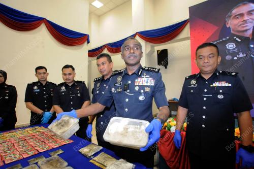DATUK M KUMAR