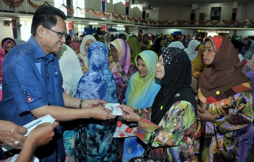 JB01_13082012_BANTUAN_1IDB