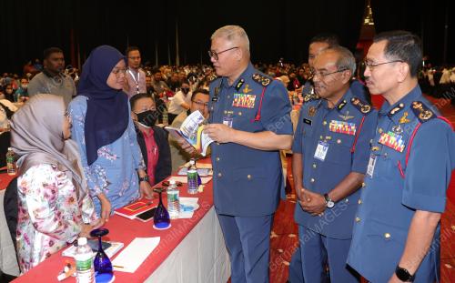 DATUK SERI MOHAMMAD HAMDAN WAHID