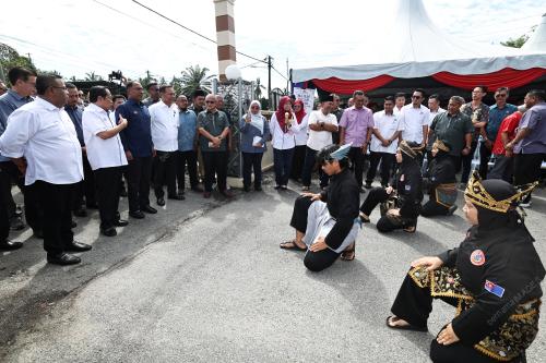 DATUK SERI DR ZAMBRY ABD KADIR