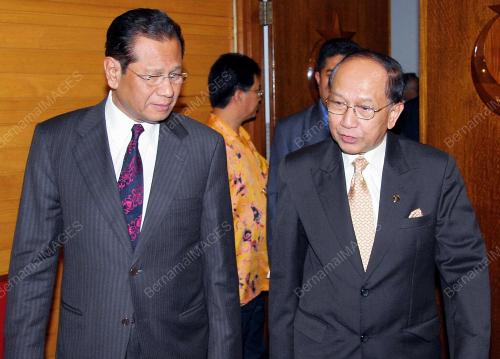 DR RAIS YATIM