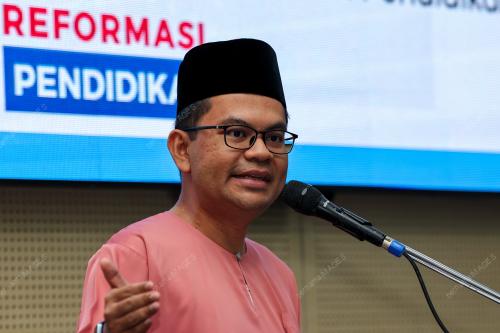 AKMAL NASRULLAH MOHD NASIR