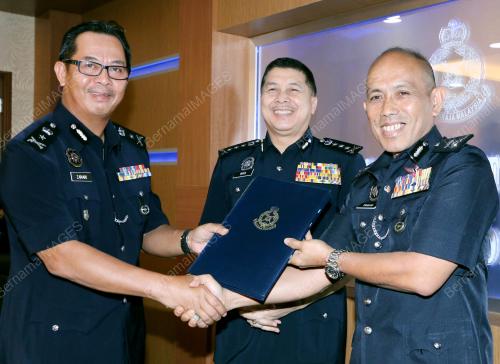JB01_16032016_DATUK_WAN