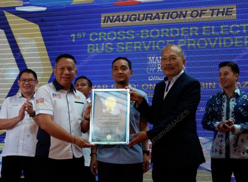 DATUK ONN HAFIZ GHAZI