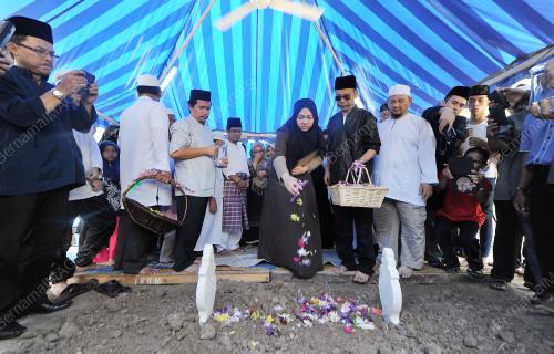 JB01_16052015_JENAZAH