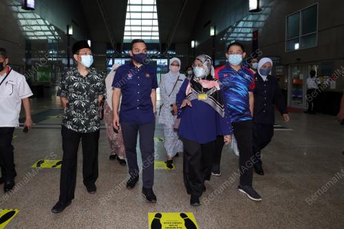 DATUK ONN HAFIZ GHAZI 