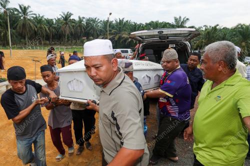 PENGEBUMIAN MANGSA KEBAKARAN