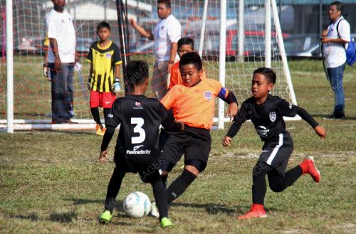 JB01_16122017_BOLASEPAK_PULAI