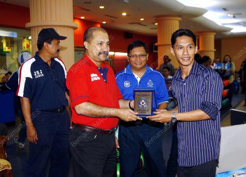 MOHD MOKHTAR MOHD SHARIF