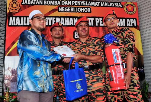 JB01_17022019_BOMBA_JB