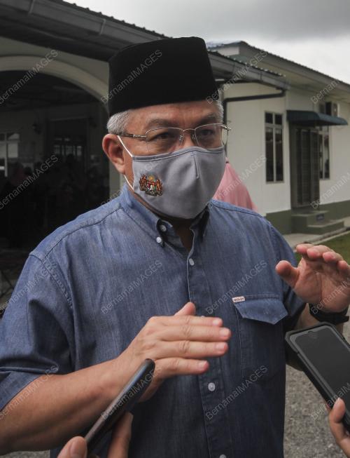 DATUK SERI DR ADHAM BABA